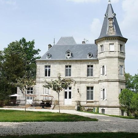 T2 De Charme Dans Un Chateau Layrac Exterior photo